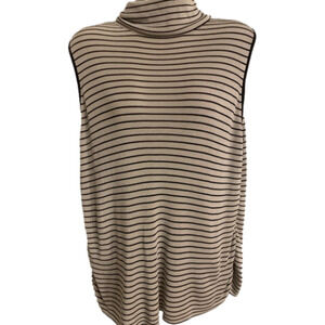Valerie Steven’s  turtle neck no sleeve shell size Large